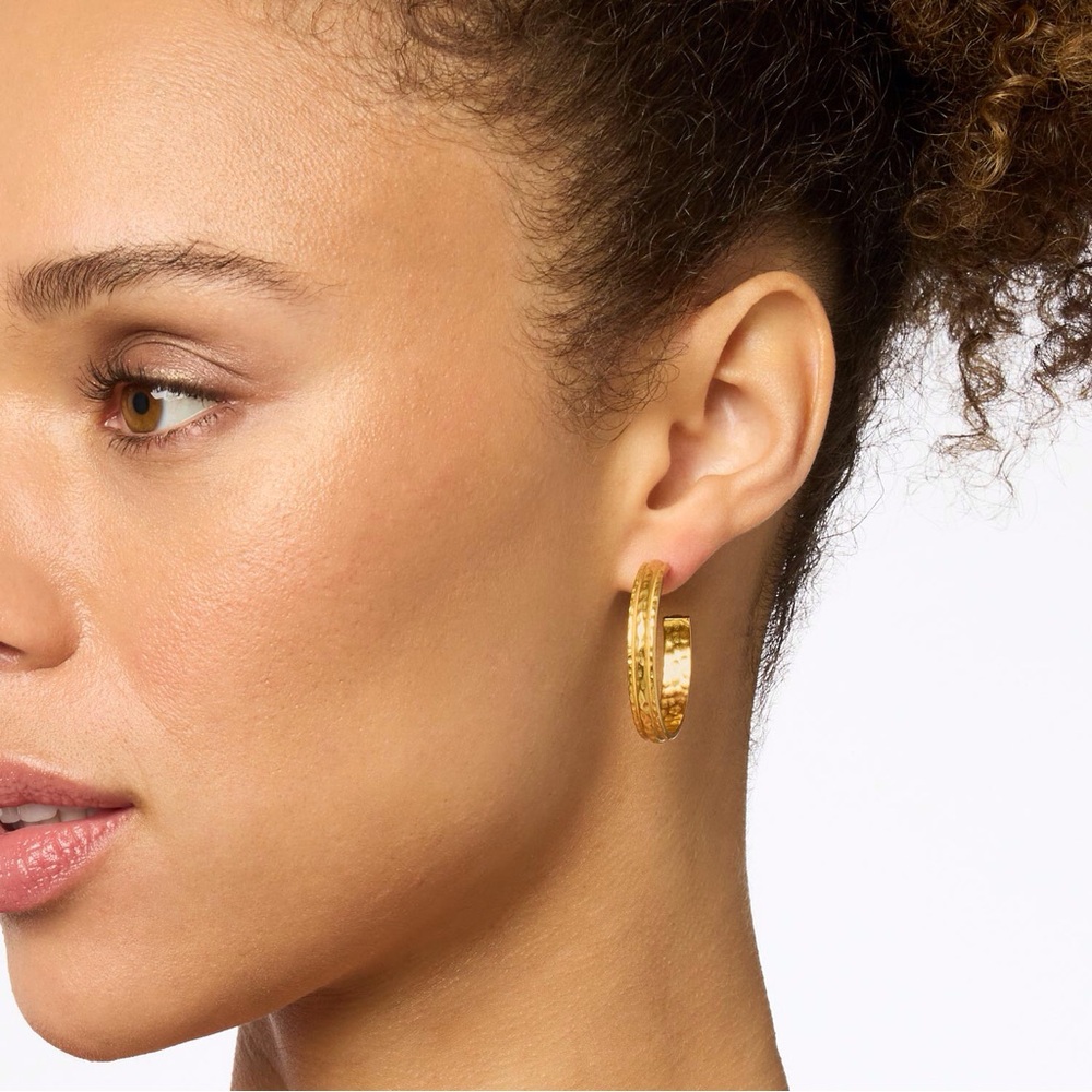 NWOT Julie Vos Madison Hoop Earring